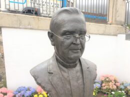 Busto del Reverendo  D. Antonio Hernández Oliva